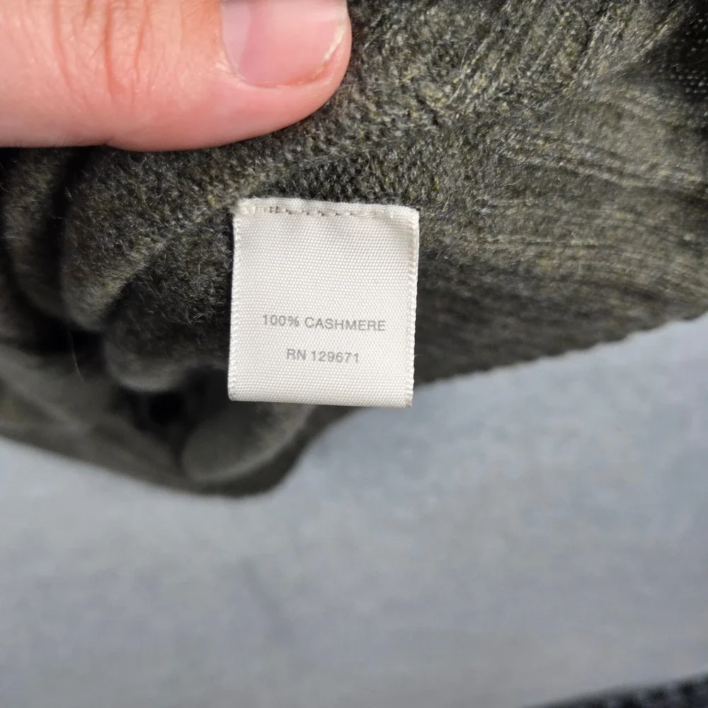 Naked Cashmere Sweater Womens Medium Olive Green 100% Cashmere V-Neck Oversized - Picture 7 of 7